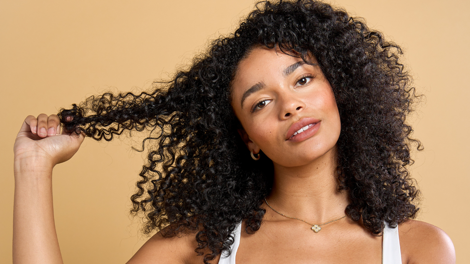 Scalp Build-Up: Causes, Signs, and How to Fix It for Healthier Hair Growth